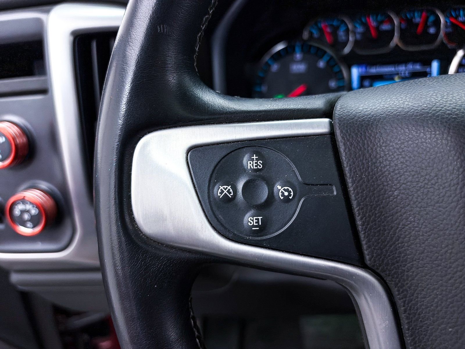 Used 2018 GMC Sierra 1500 SLT w/ SLT Premium Package image 27