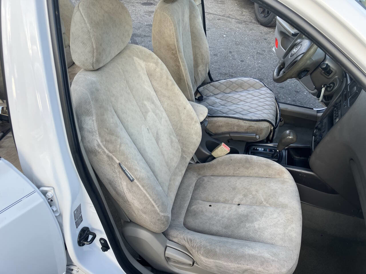 Used 2006 Hyundai Elantra GLS FWD image 31
