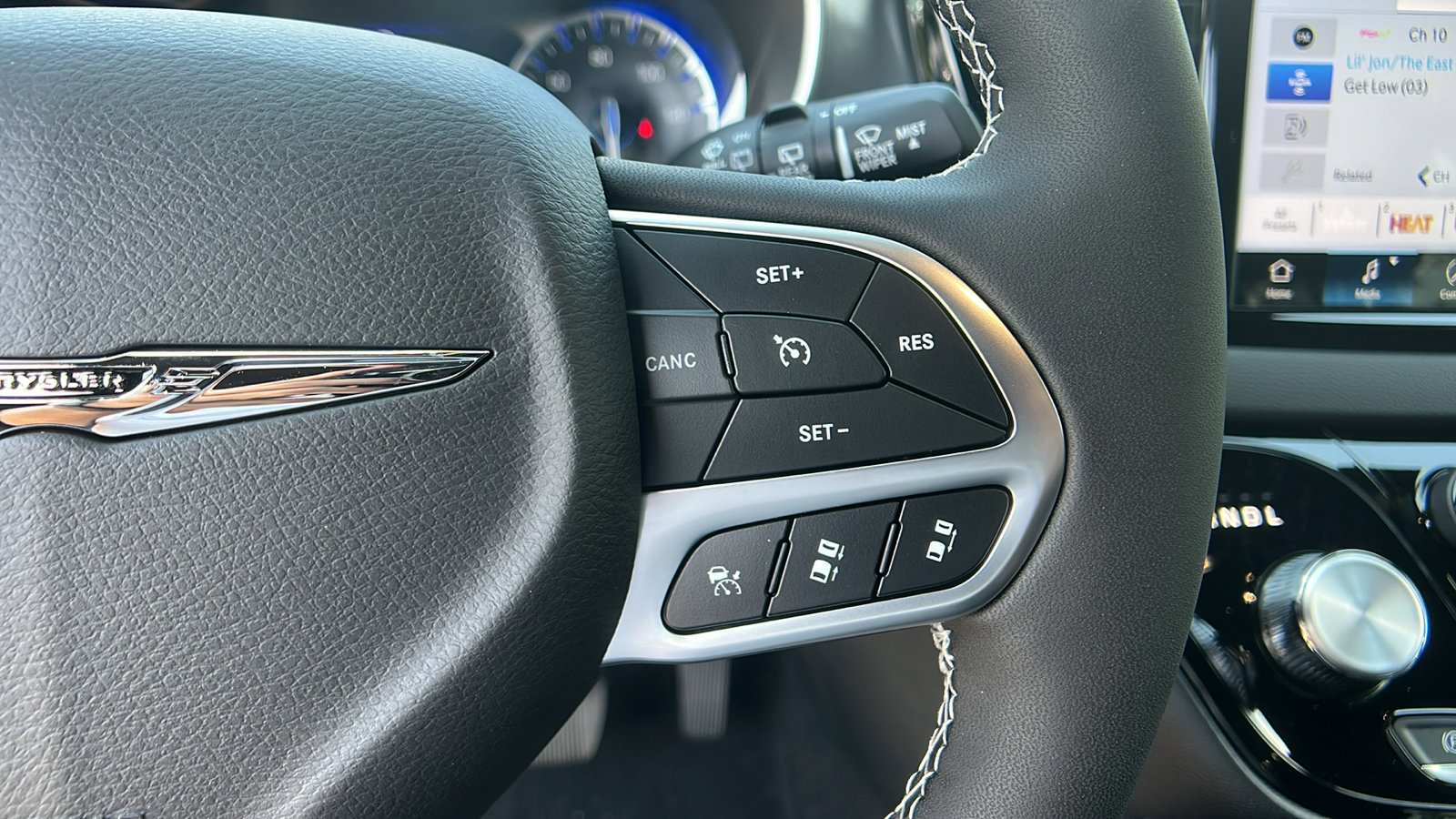 New 2026 Chrysler Voyager LX image 25