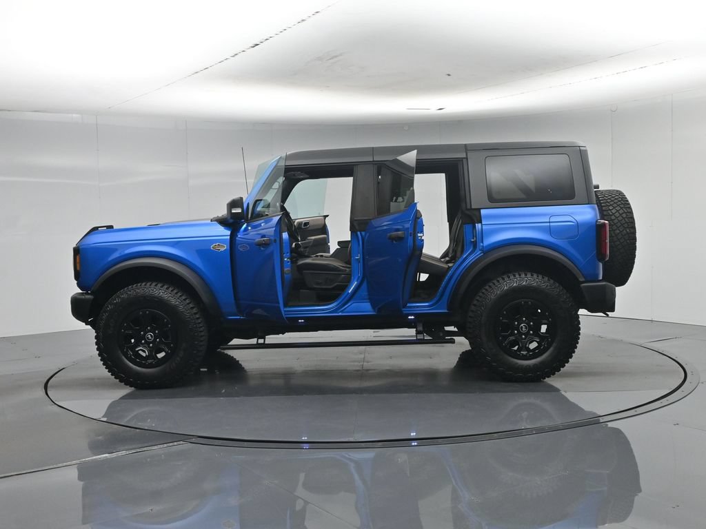 Certified 2023 Ford Bronco Wildtrak AWD/4WD image 5