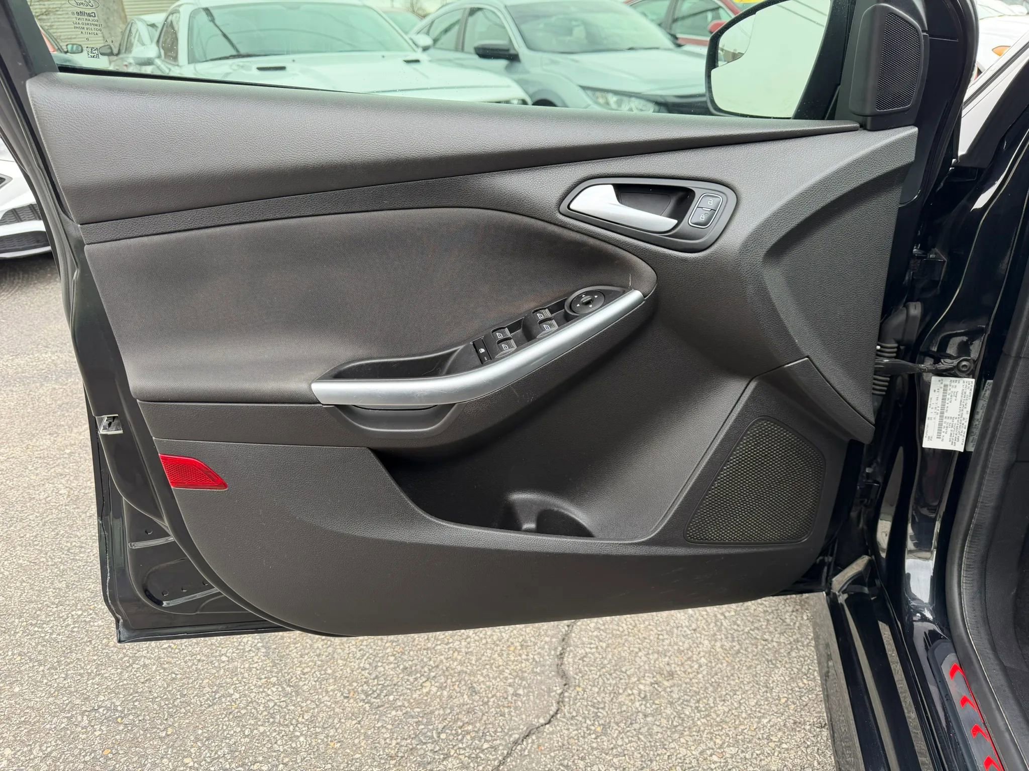 Used 2017 Ford Focus ST image 18