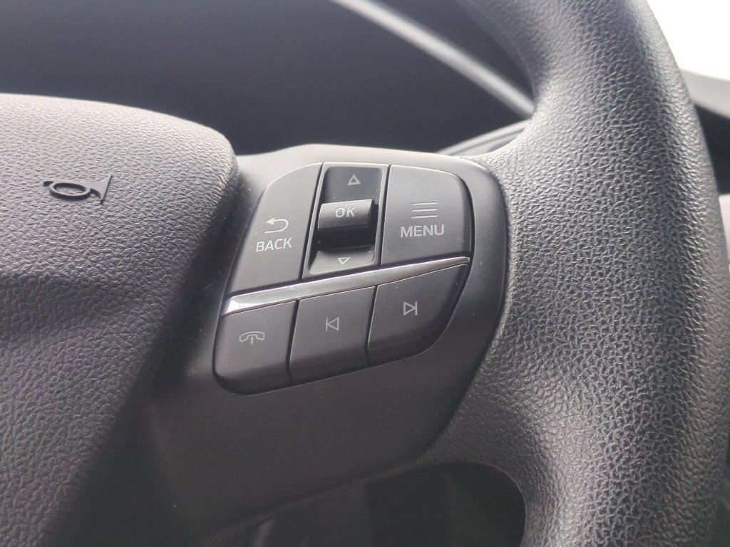 Used 2025 Ford Escape Active AWD/4WD image 18