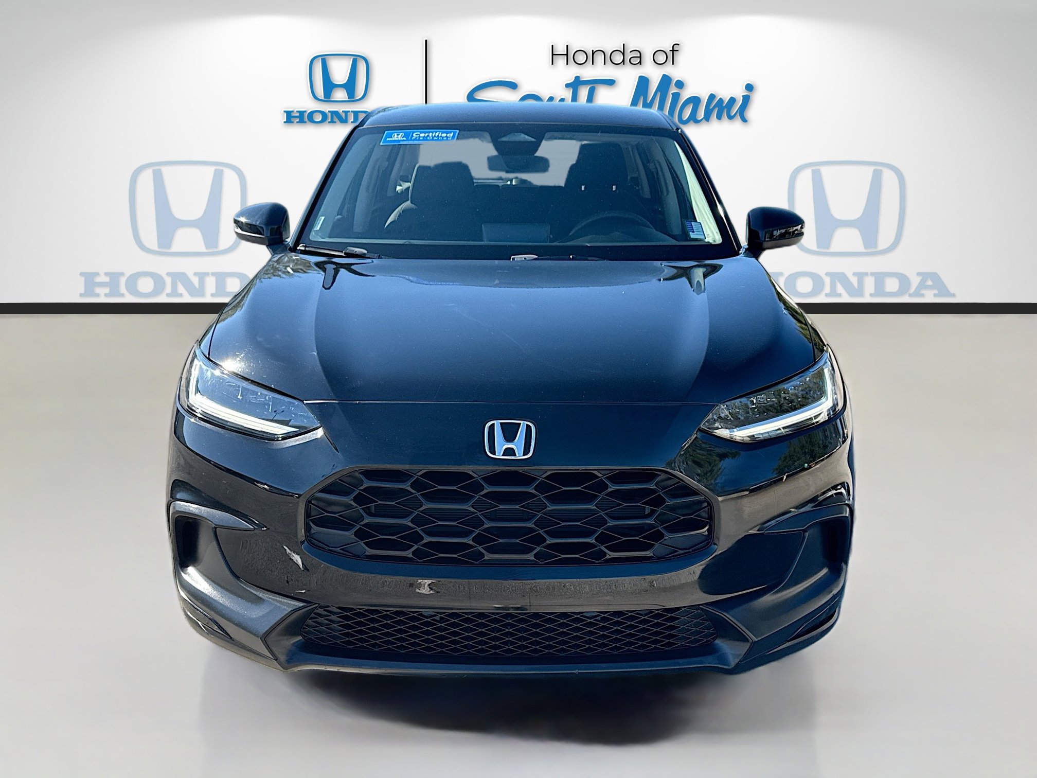 Certified 2023 Honda HR-V LX image 2