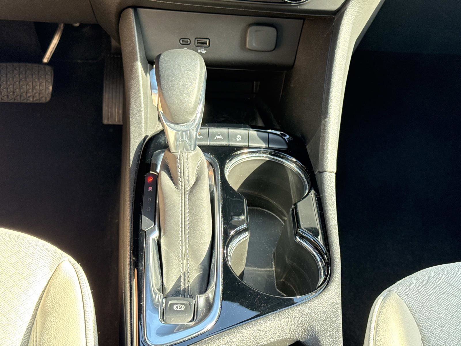 Used 2025 Buick Encore GX Preferred w/ Advanced Technology Package image 6