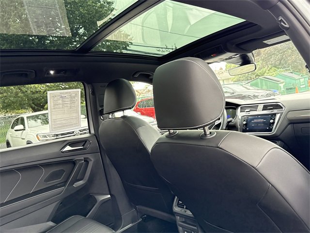 Used 2024 Volkswagen Tiguan SE R-Line image 34