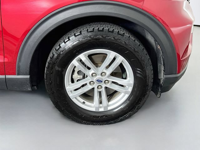 Used 2022 Ford Explorer XLT w/ Equipment Group 202A AWD/4WD image 39