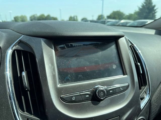 Used 2017 Chevrolet Cruze LT FWD image 23