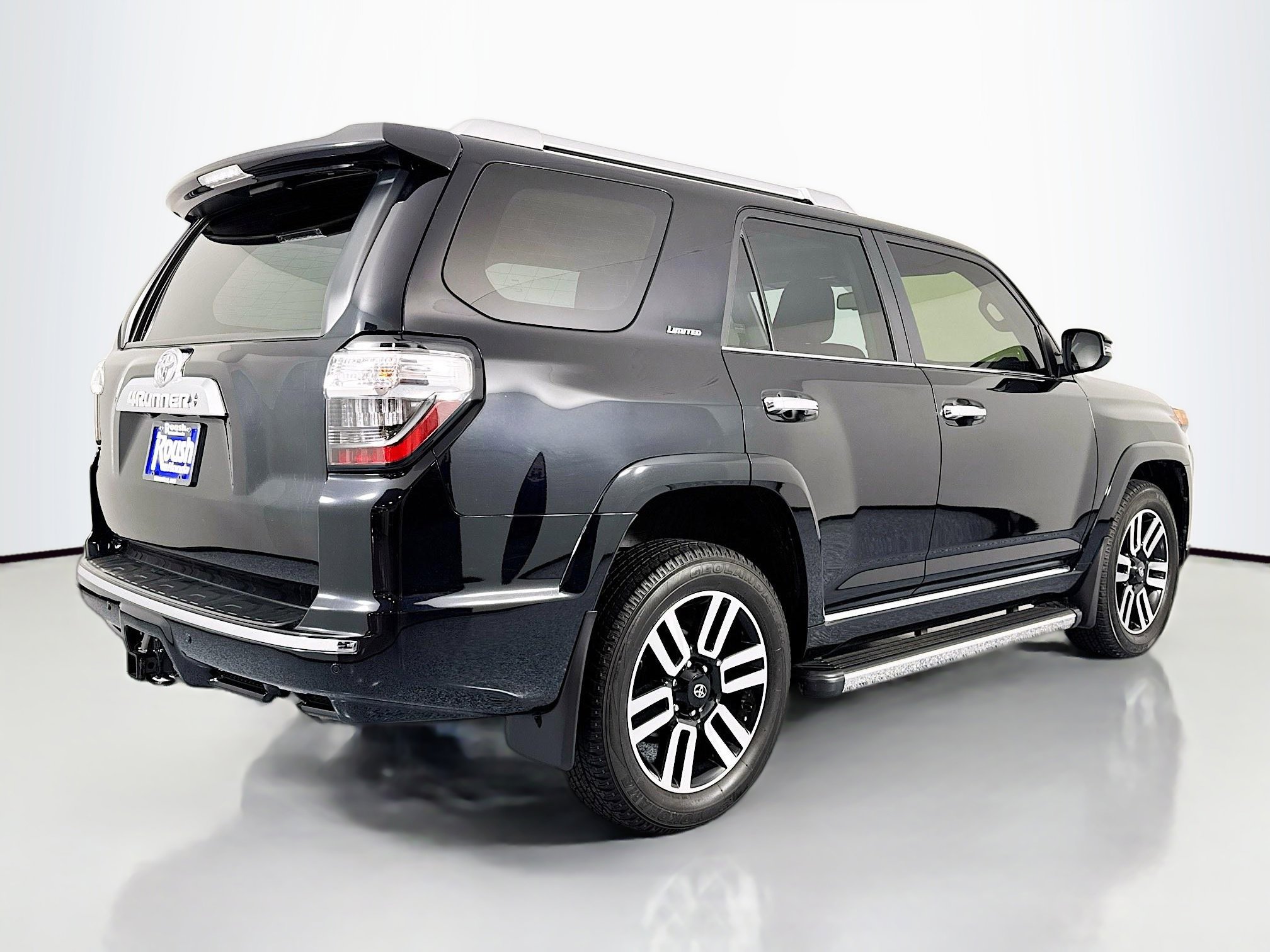 Used 2023 Toyota 4Runner Limited AWD/4WD image 5
