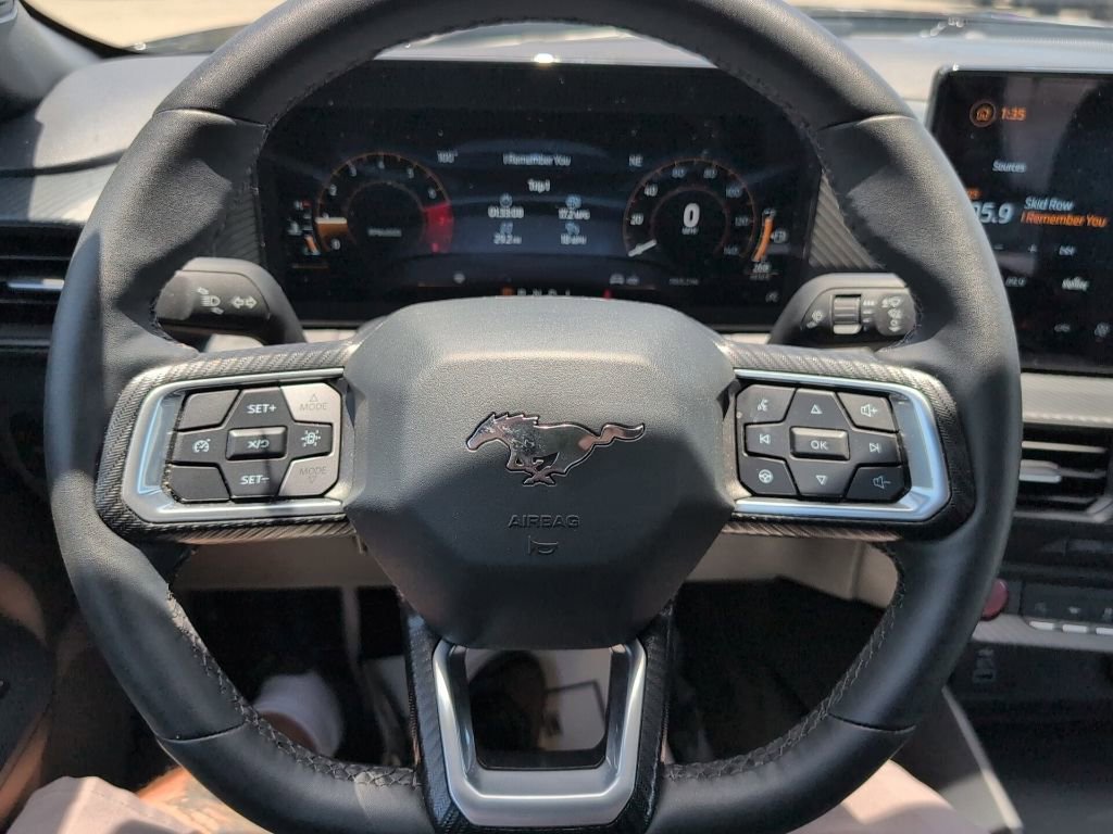Certified 2024 Ford Mustang Coupe RWD image 15