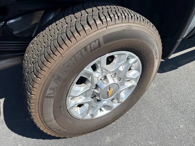 Used 2026 Chevrolet Silverado 2500 LT w/ All Star Edition AWD/4WD image 10