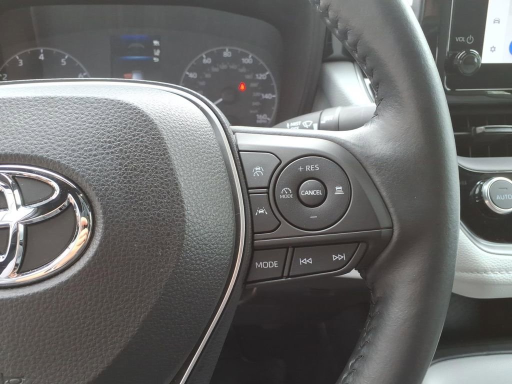 Used 2023 Toyota Corolla SE FWD image 19