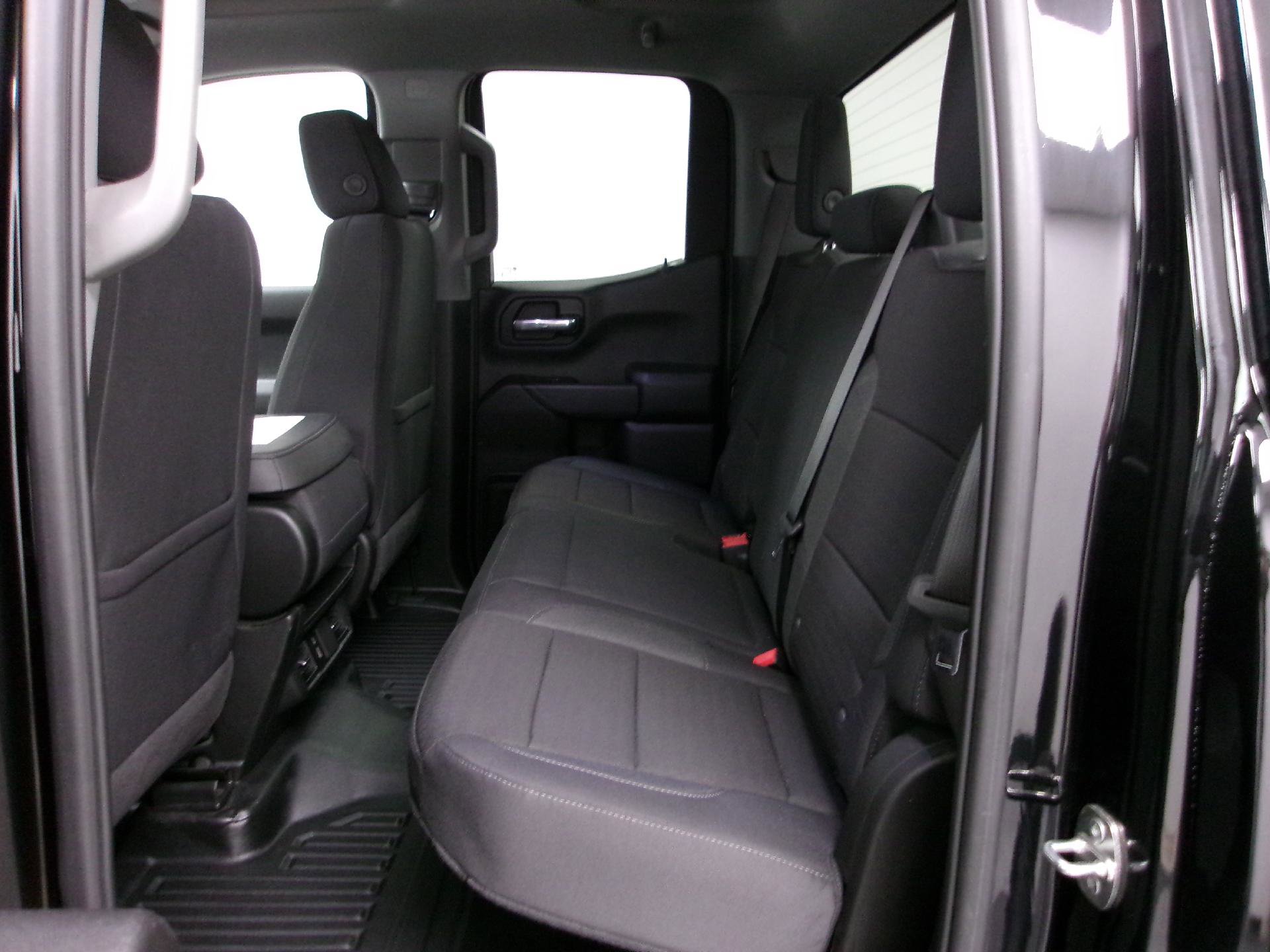 Certified 2024 GMC Sierra 1500 Pro w/ Pro Value Package image 9