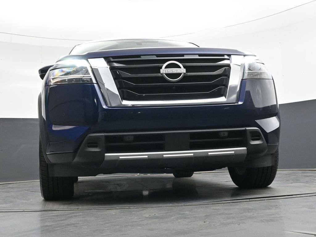 Used 2023 Nissan Pathfinder Platinum AWD/4WD image 46