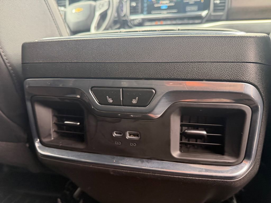 Used 2025 Chevrolet Silverado 2500 High Country w/ High Country Premium Package image 16