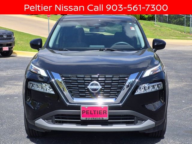 Certified 2023 Nissan Rogue SV image 2