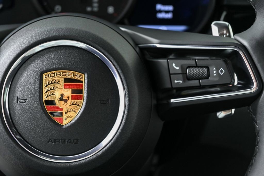 New 2026 Porsche Macan AWD/4WD image 11
