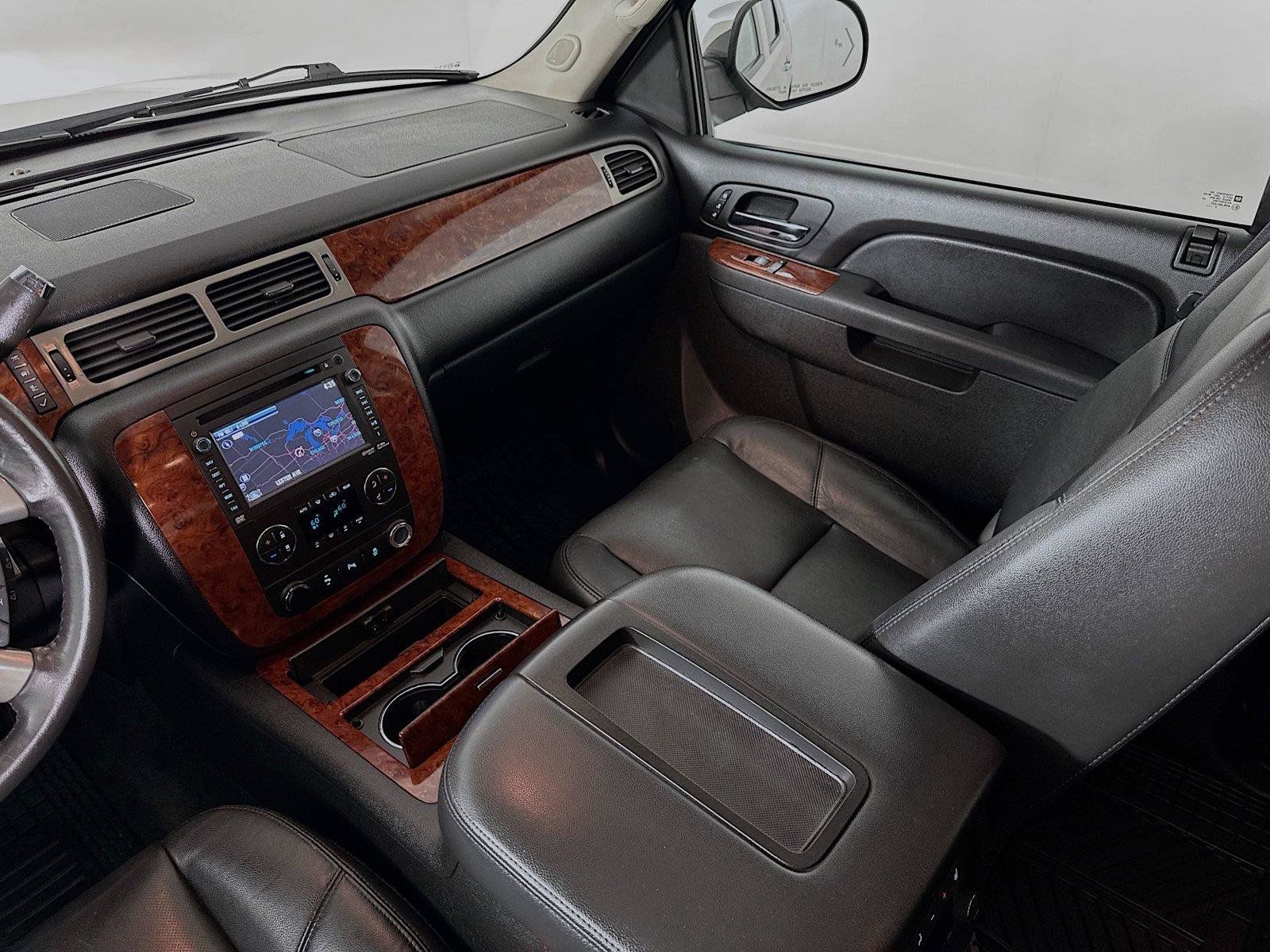 Used 2013 Chevrolet Tahoe LTZ AWD/4WD image 26