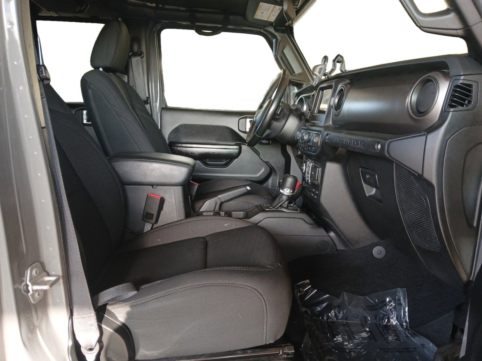 Used 2021 Jeep Wrangler Unlimited Sport image 15