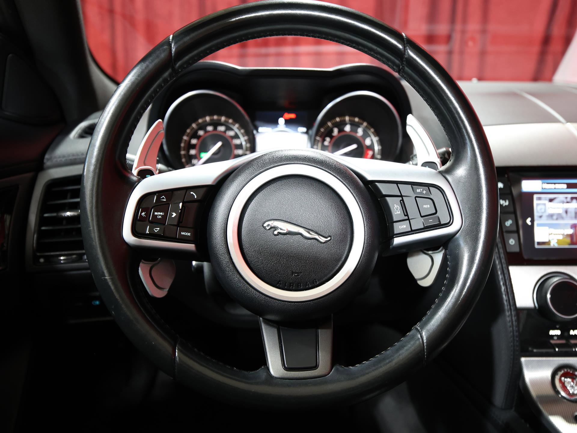 Used 2017 Jaguar F-TYPE Convertible RWD image 17