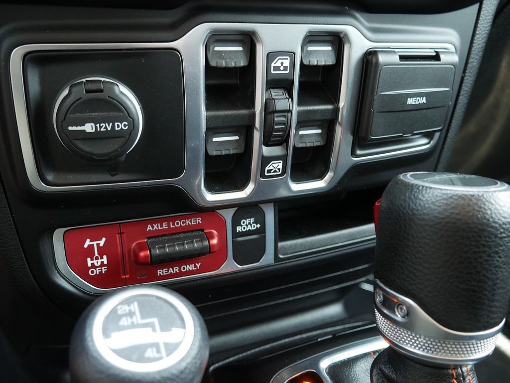 Used 2020 Jeep Gladiator Mojave w/ LED Lighting Group AWD/4WD image 44