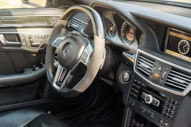 Used 2012 Mercedes-Benz E 63 AMG Wagon image 36
