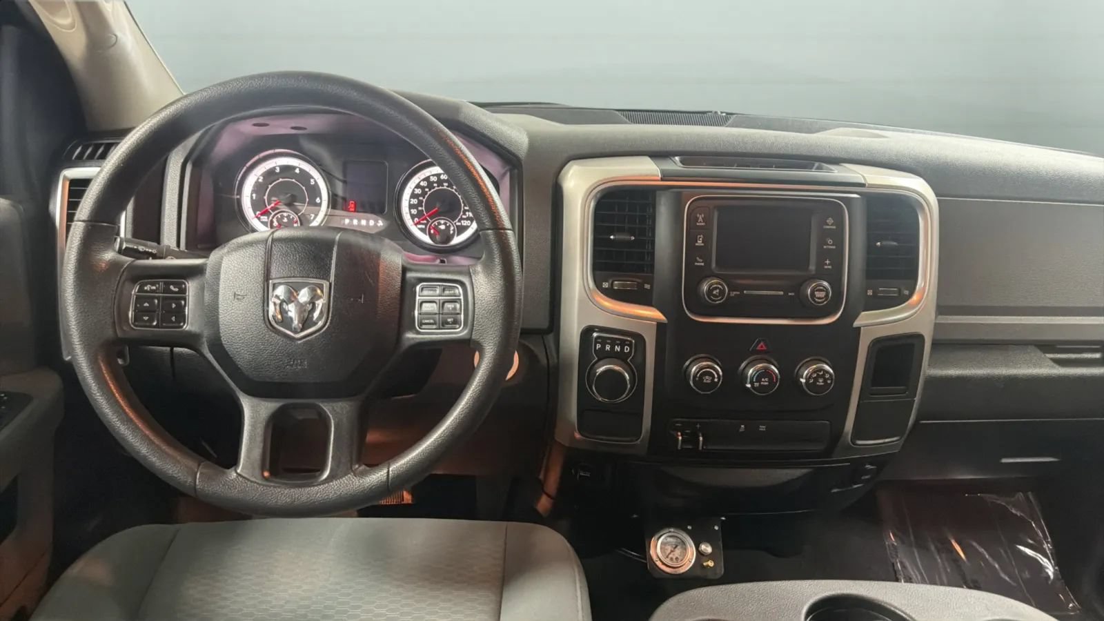 Used 2020 RAM 1500 Classic SLT RWD image 10
