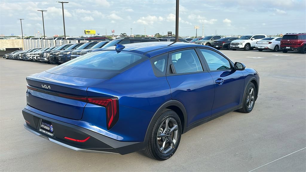 Used 2025 Kia K4 LXS FWD image 12