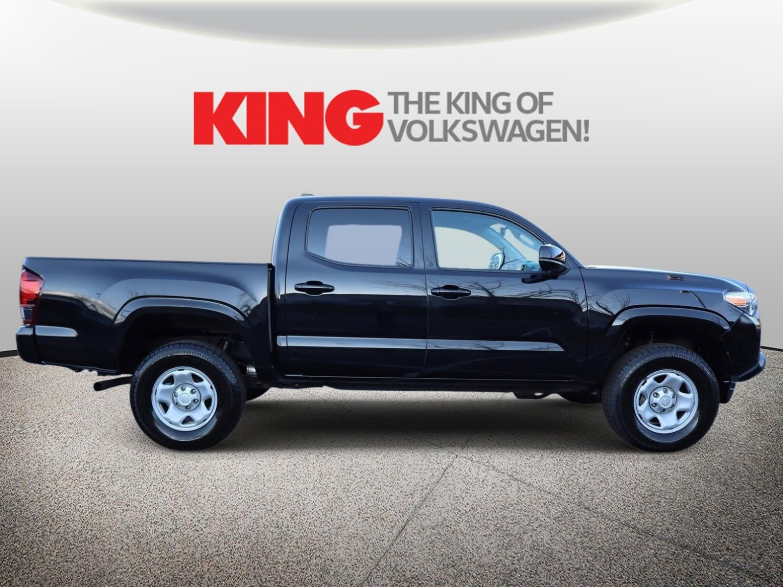 Used 2022 Toyota Tacoma SR video 2