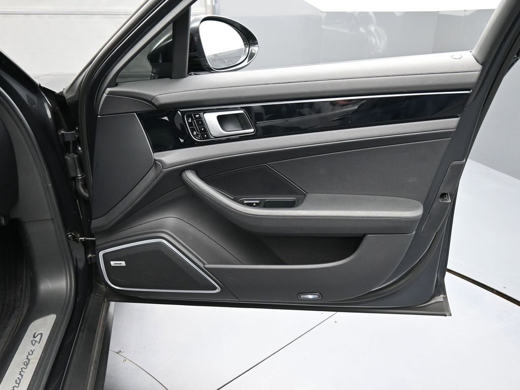 Certified 2021 Porsche Panamera 4S image 30