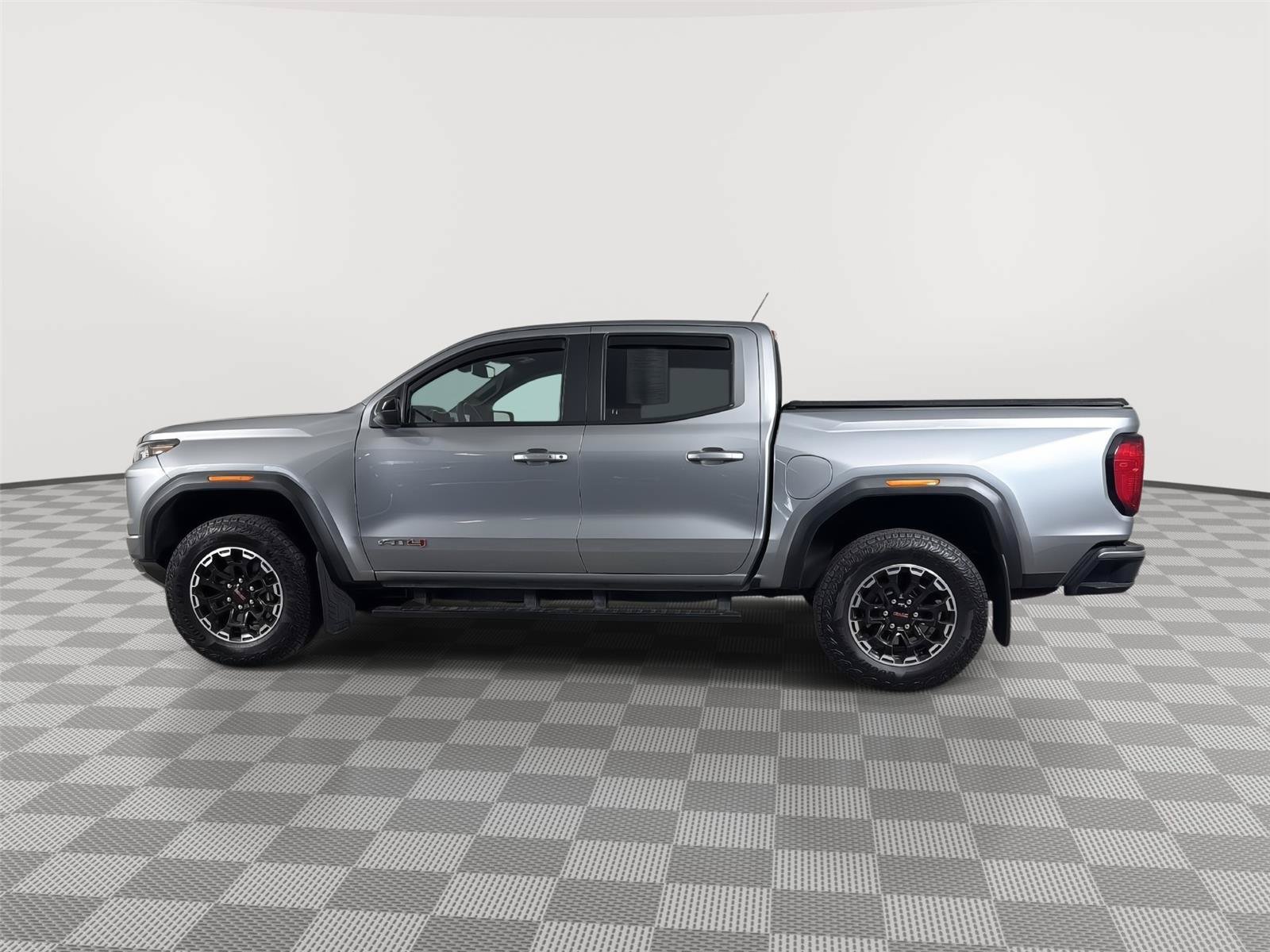 Used 2026 GMC Canyon AT4 w/ AT4 Premium Package AWD/4WD image 3
