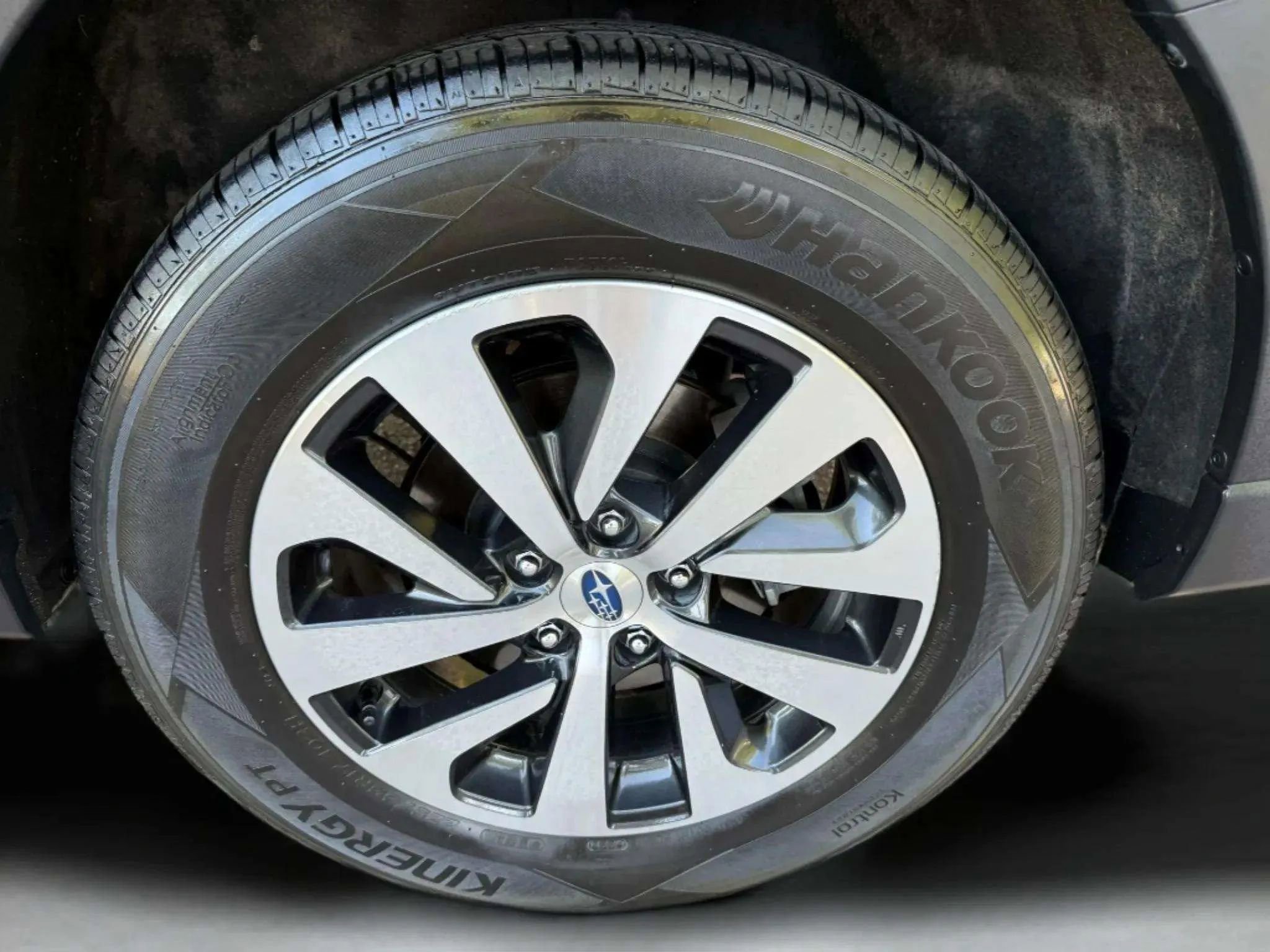 Used 2023 Subaru Outback image 32
