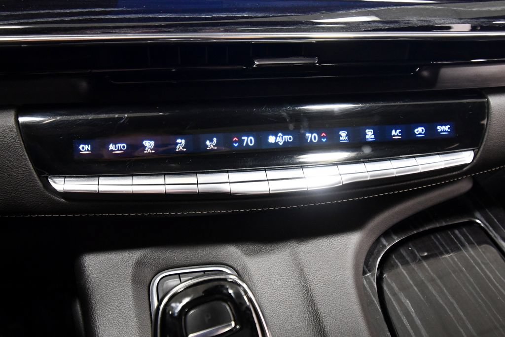Used 2022 Cadillac Escalade Sport w/ Touring Package AWD/4WD image 31