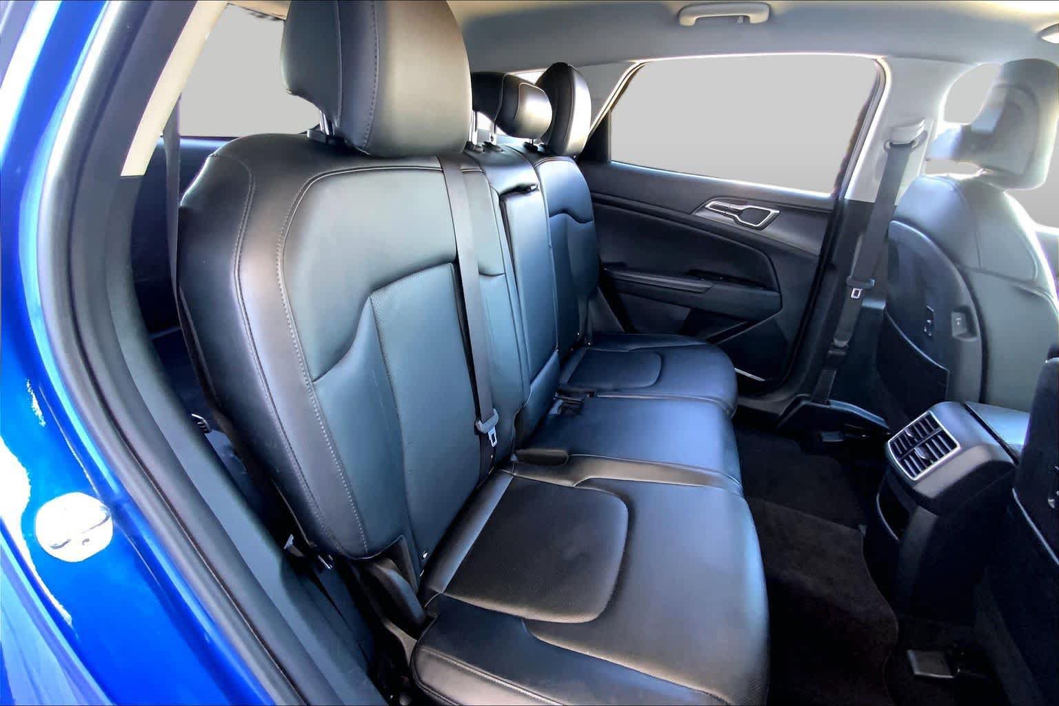 Used 2023 Kia Sportage EX AWD/4WD image 34