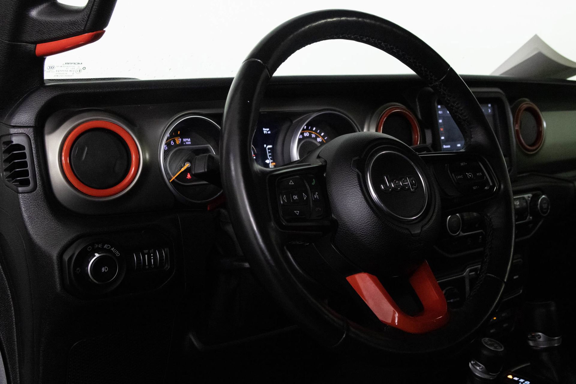 Used 2018 Jeep Wrangler Unlimited Sport S image 31