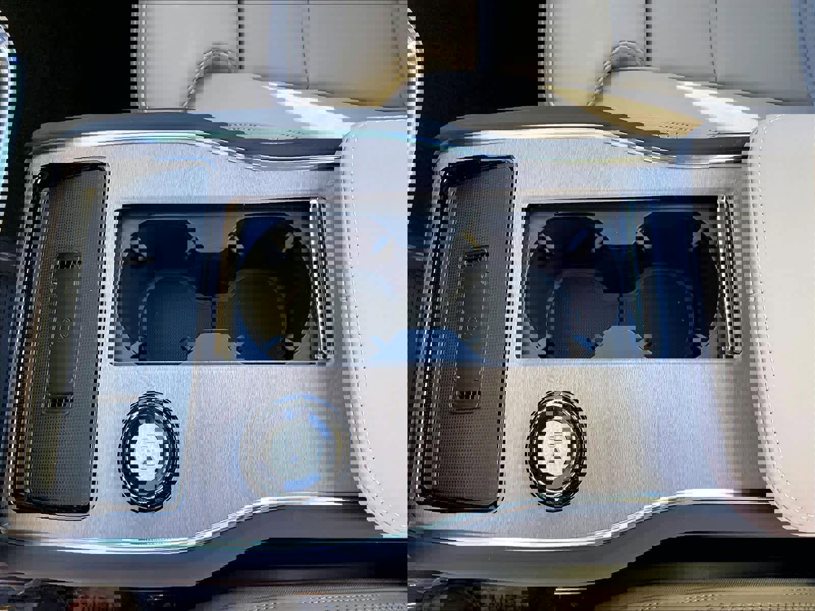 New 2026 Volvo EX90 Plus image 10