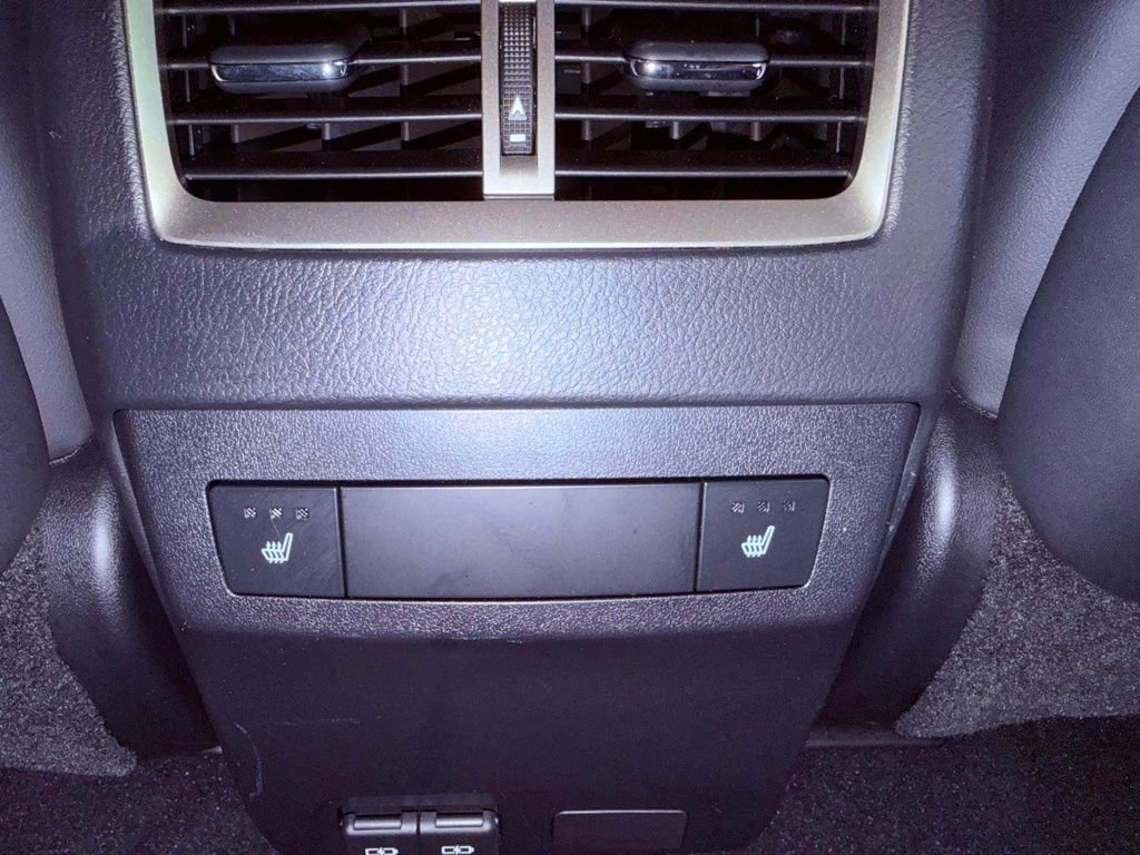 Used 2022 Lexus RX 350L Luxury w/ Accessory Package (Z1) FWD image 21