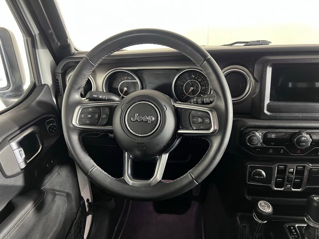 Used 2018 Jeep Wrangler Unlimited Sahara AWD/4WD image 19