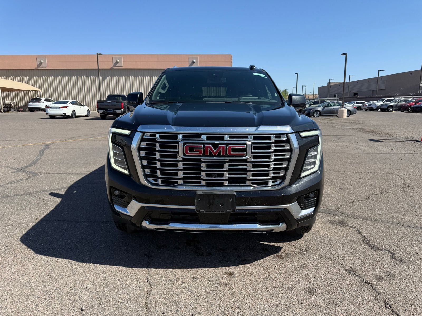 Used 2025 GMC Yukon XL Denali AWD/4WD image 2