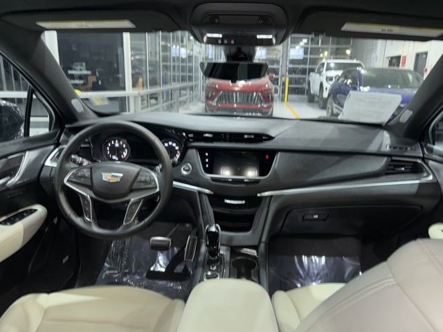 Certified 2025 Cadillac XT5 Sportv w/ Technology Package image 29