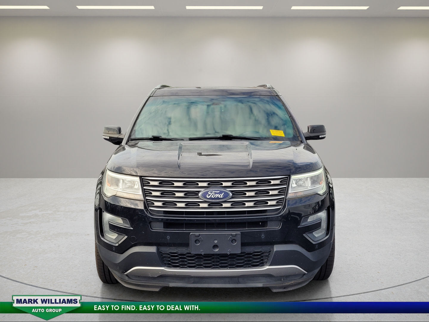 Used 2017 Ford Explorer XLT w/ Equipment Group 202A AWD/4WD image 9
