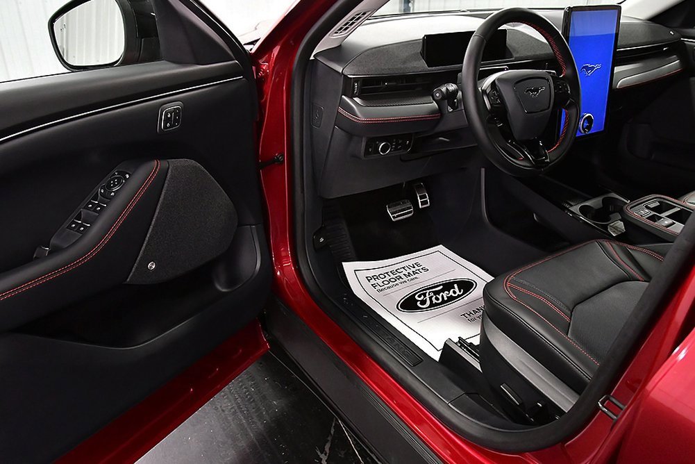 Used 2025 Ford Mustang Mach-E Premium w/ Sport Appearance Package image 16