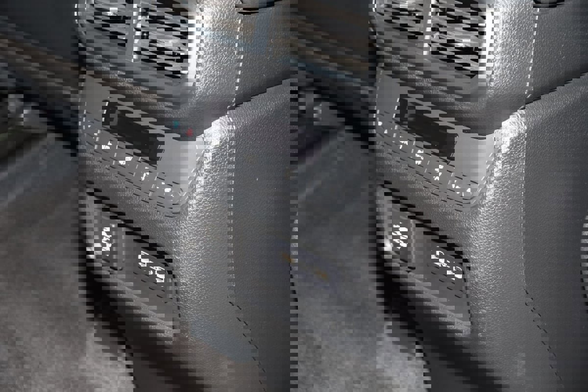 Used 2023 Honda Pilot TrailSport image 18