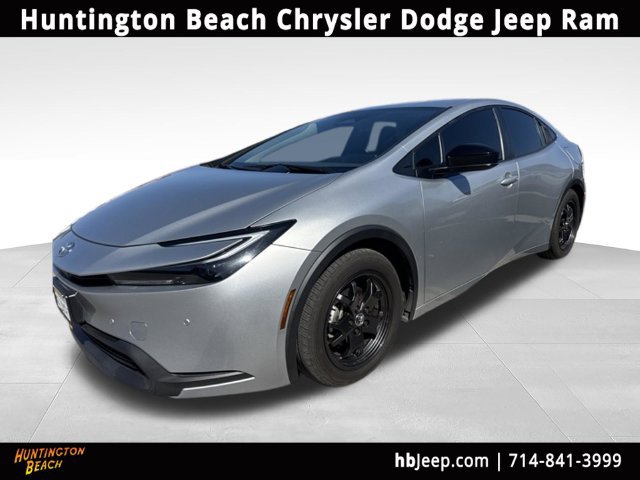Used 2024 Toyota Prius LE FWD image 1