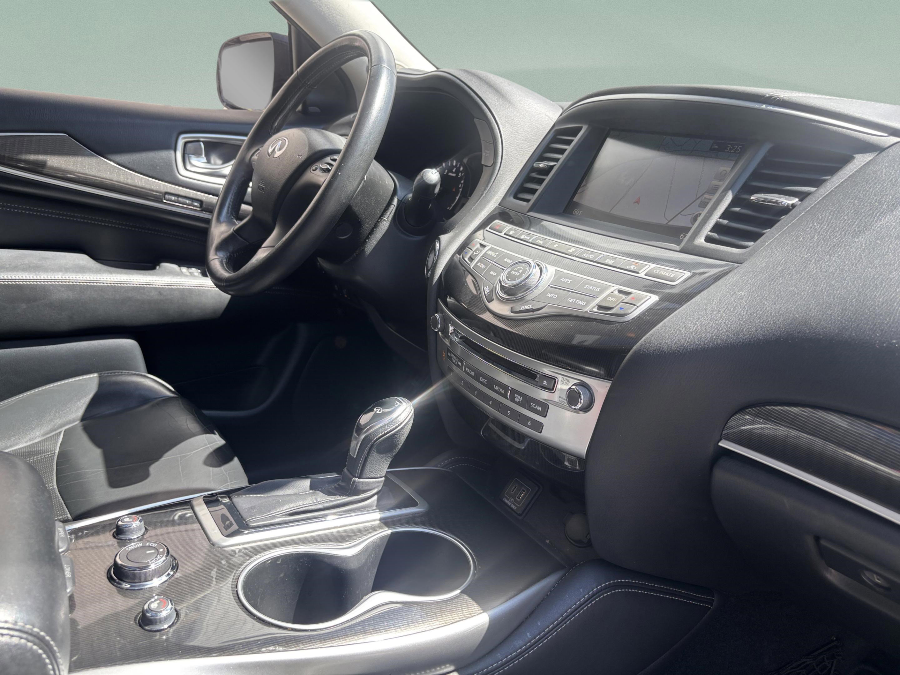 Used 2019 INFINITI QX60 Luxe w/ Essential Package image 22