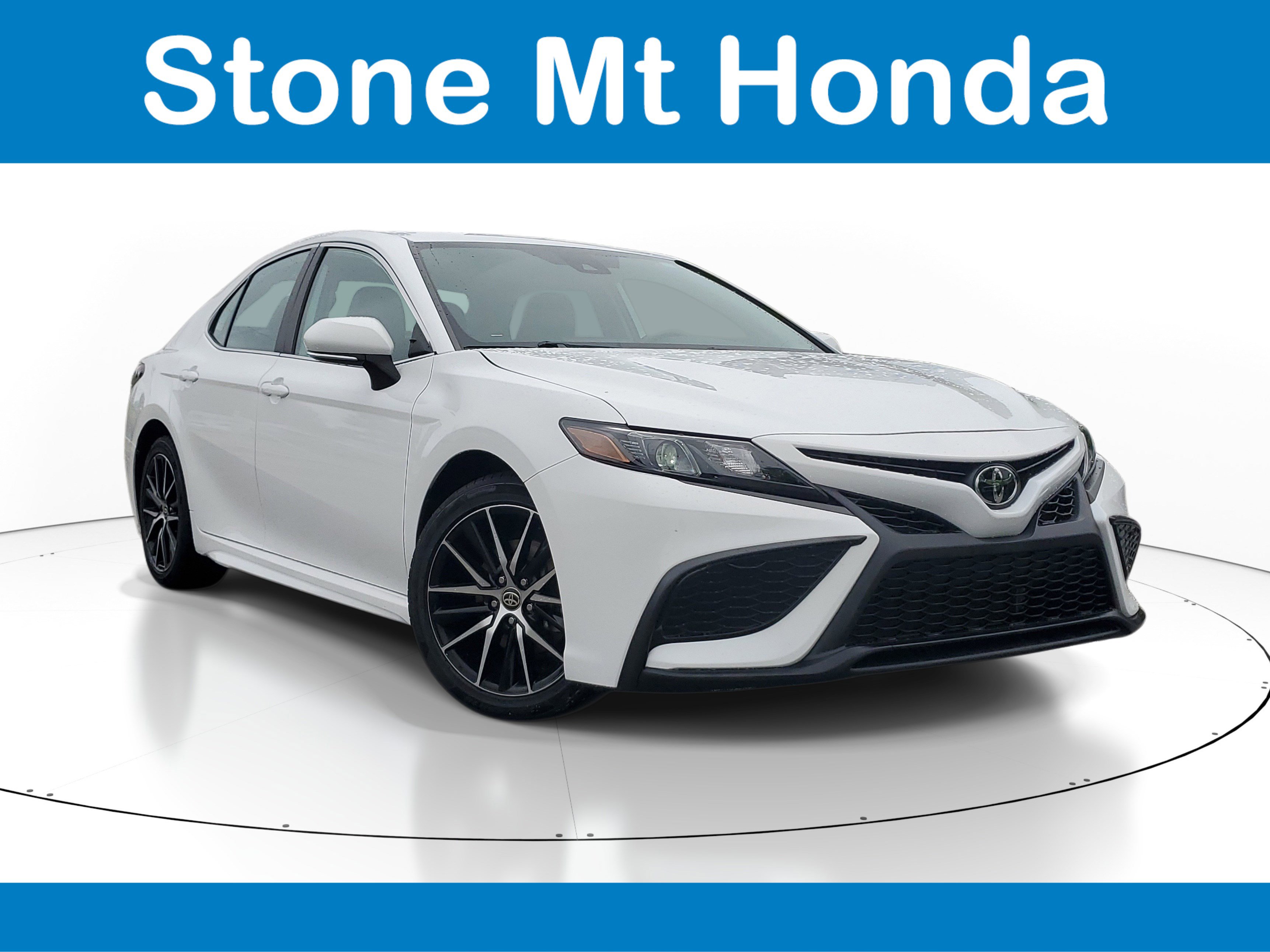 Used 2024 Toyota Camry SE