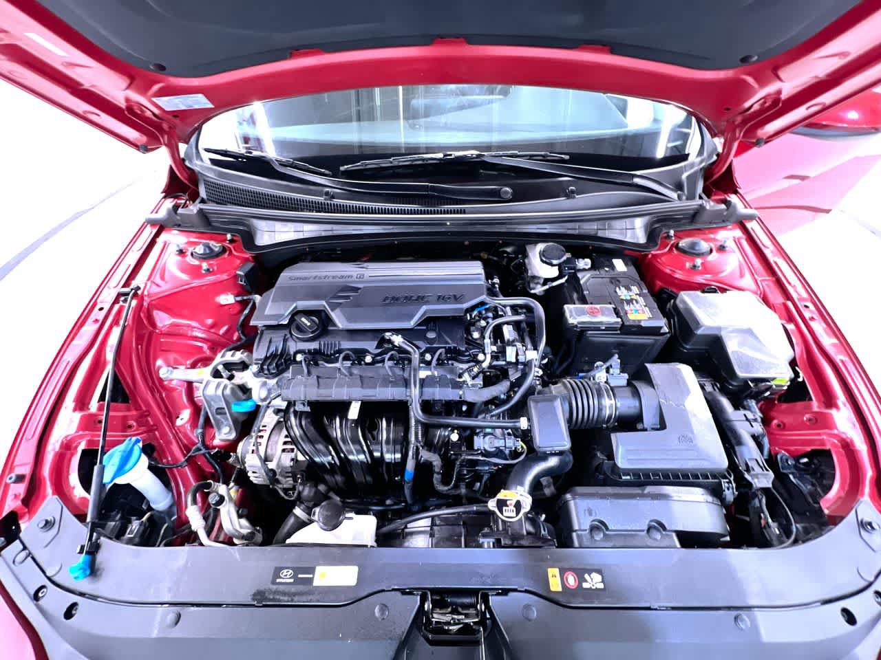 Used 2025 Hyundai Elantra SEL FWD image 11
