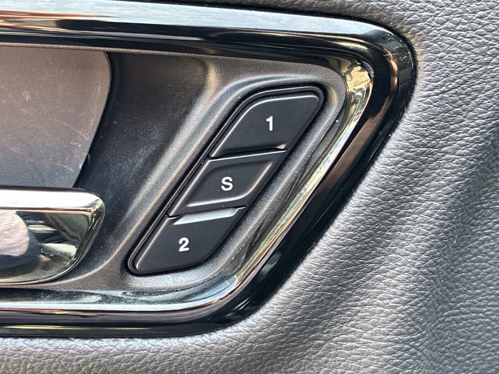 Used 2022 Dodge Durango GT AWD/4WD image 32