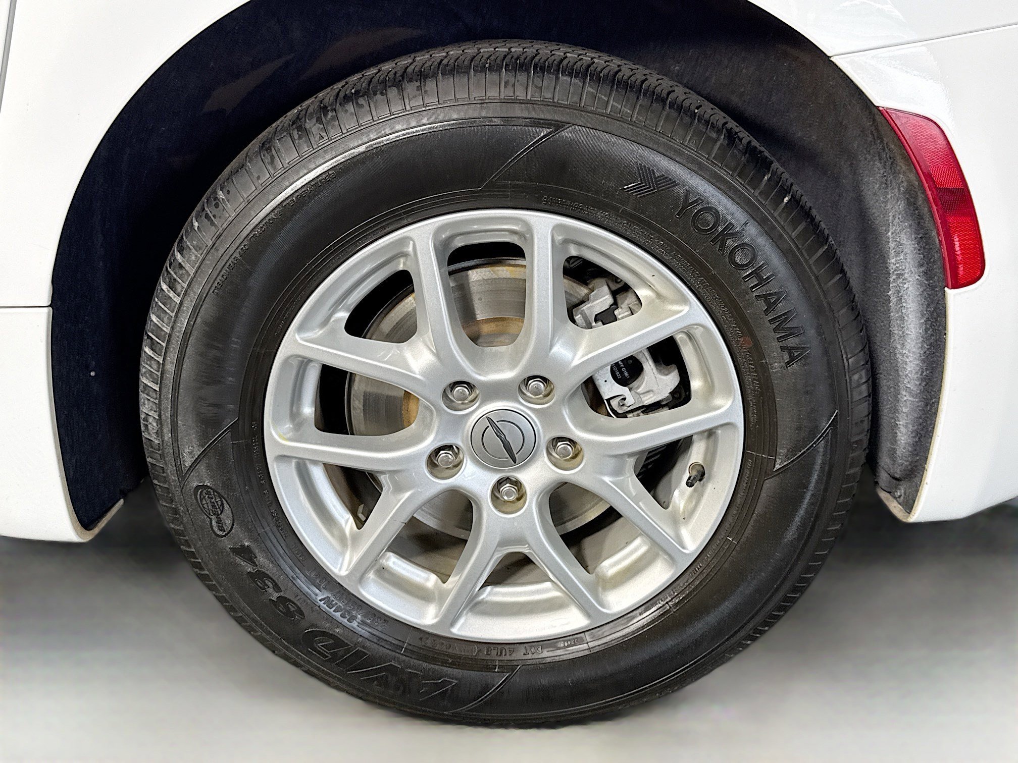 Used 2022 Chrysler Voyager LX FWD image 37