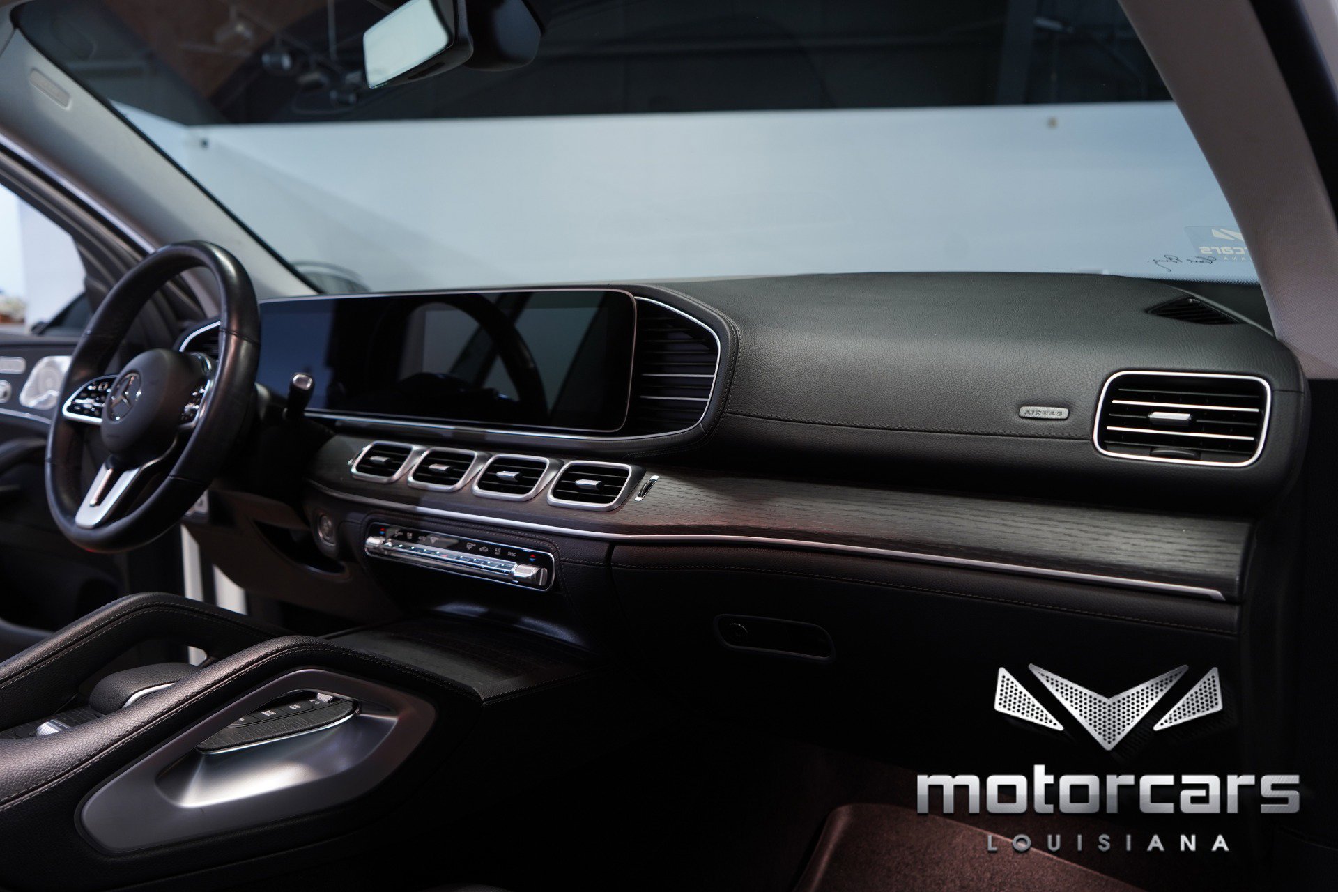 Used 2023 Mercedes-Benz GLS 450 4MATIC w/ AMG Line Exterior image 28