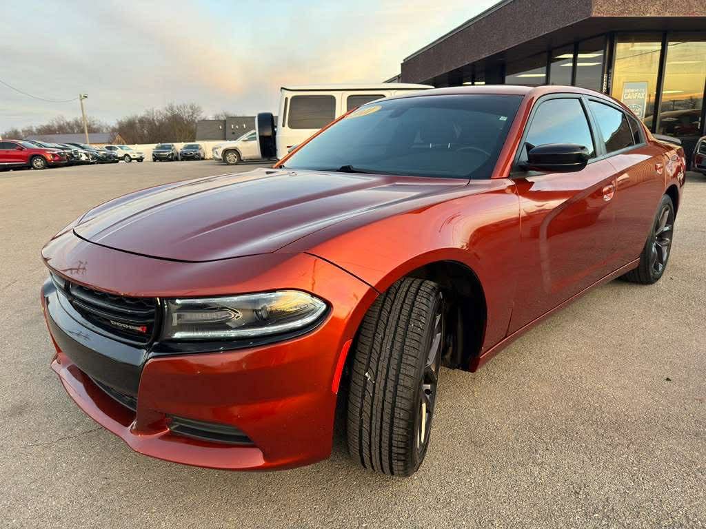 Used 2021 Dodge Charger SXT w/ Blacktop Package image 4